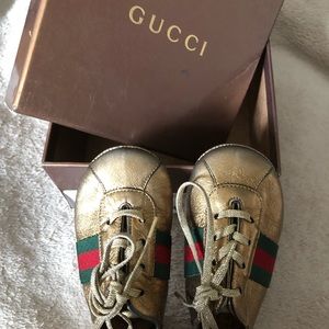 Infant Gucci sneakers